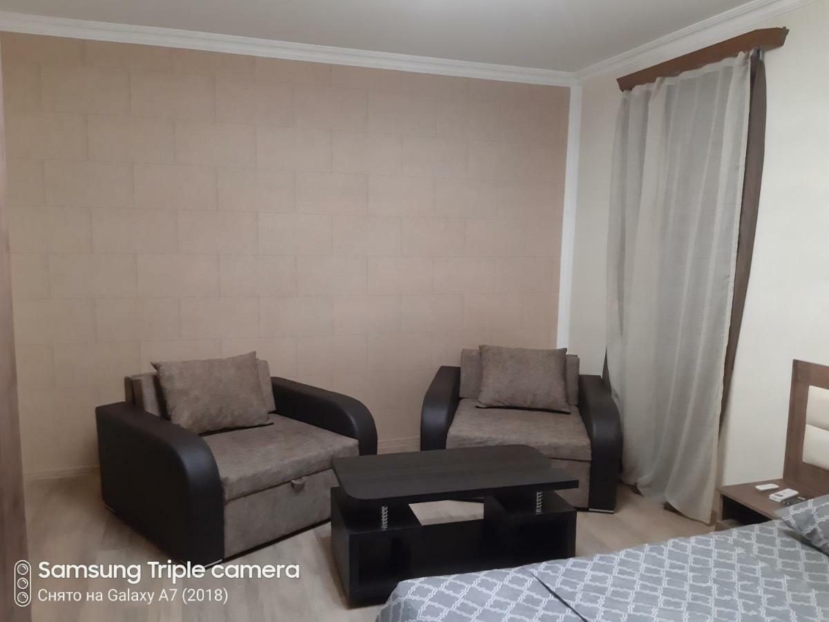 Georgi Apartament 2 Daire Tiflis Dış mekan fotoğraf
